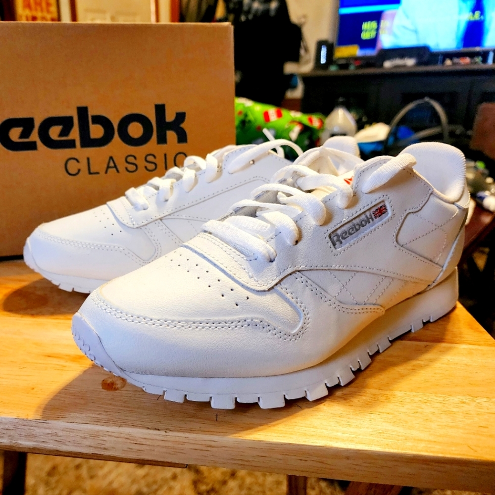 Juniors Reebok Classic Leather smashes